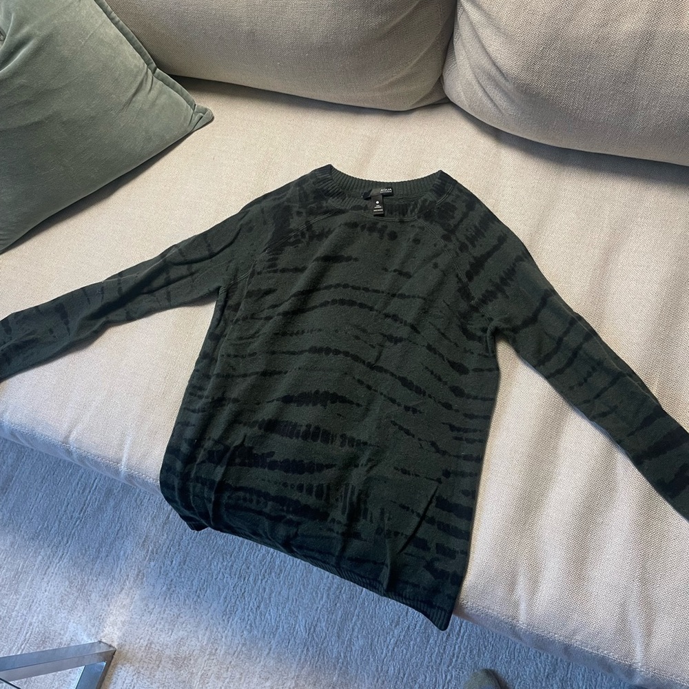 Aqua 100% Cashmere Sweater